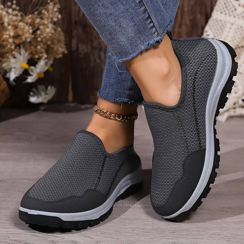 Lisa® | Uncomplicated and trendy   sneakers - Image 8