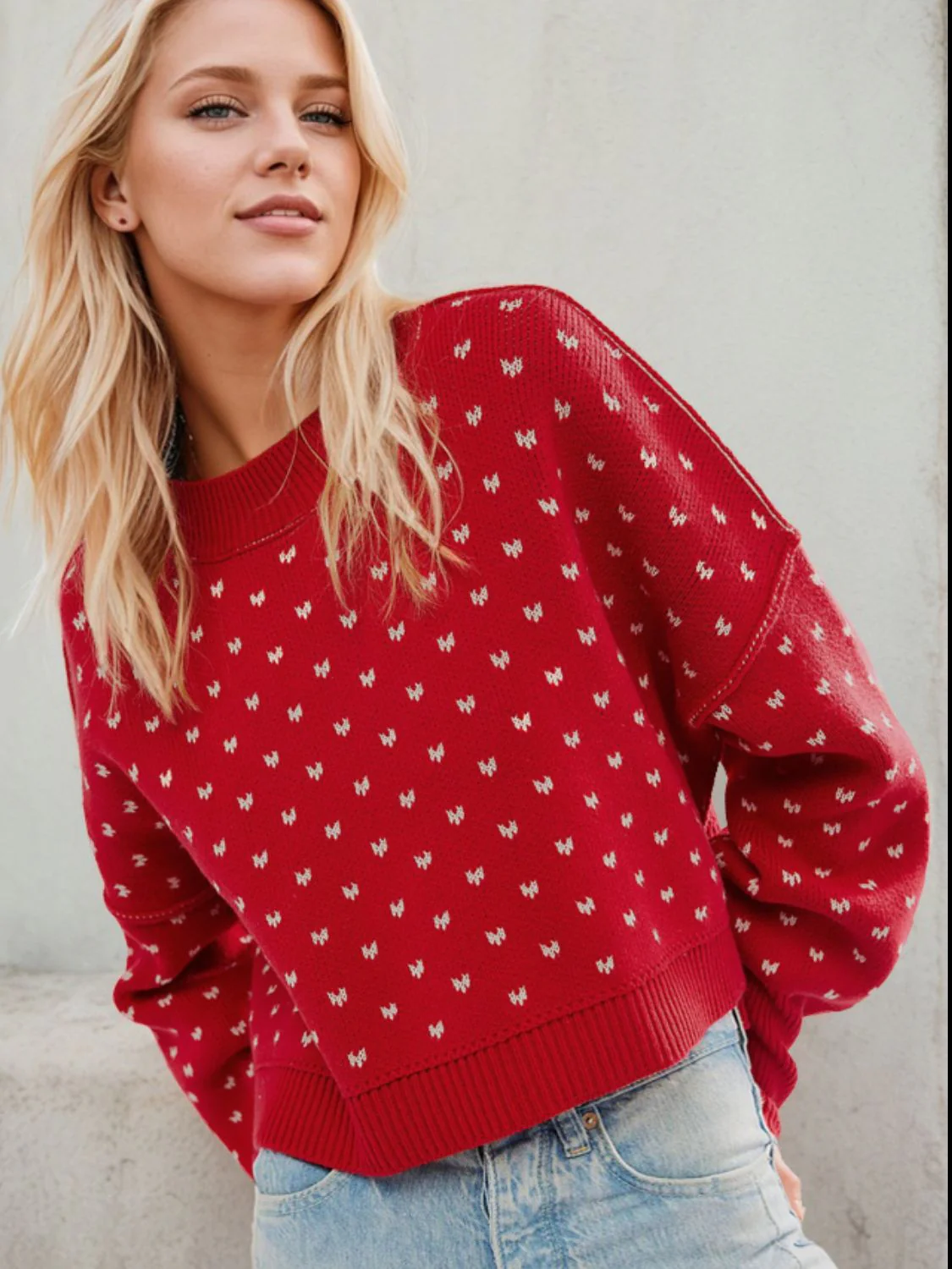 Liselotte | Long-sleeved sweater with a slit and a crew neck - Image 4
