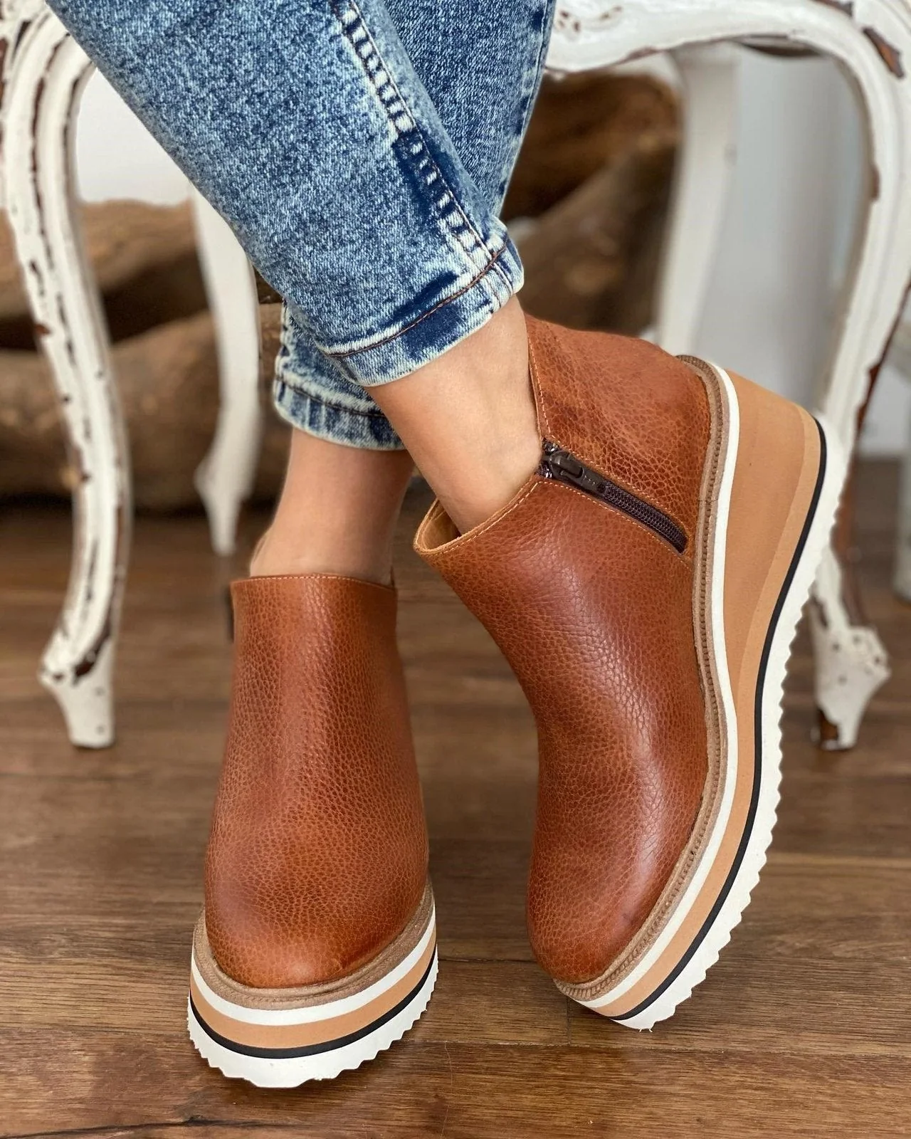 Lolita® | Casual and stylish   boots - Image 5
