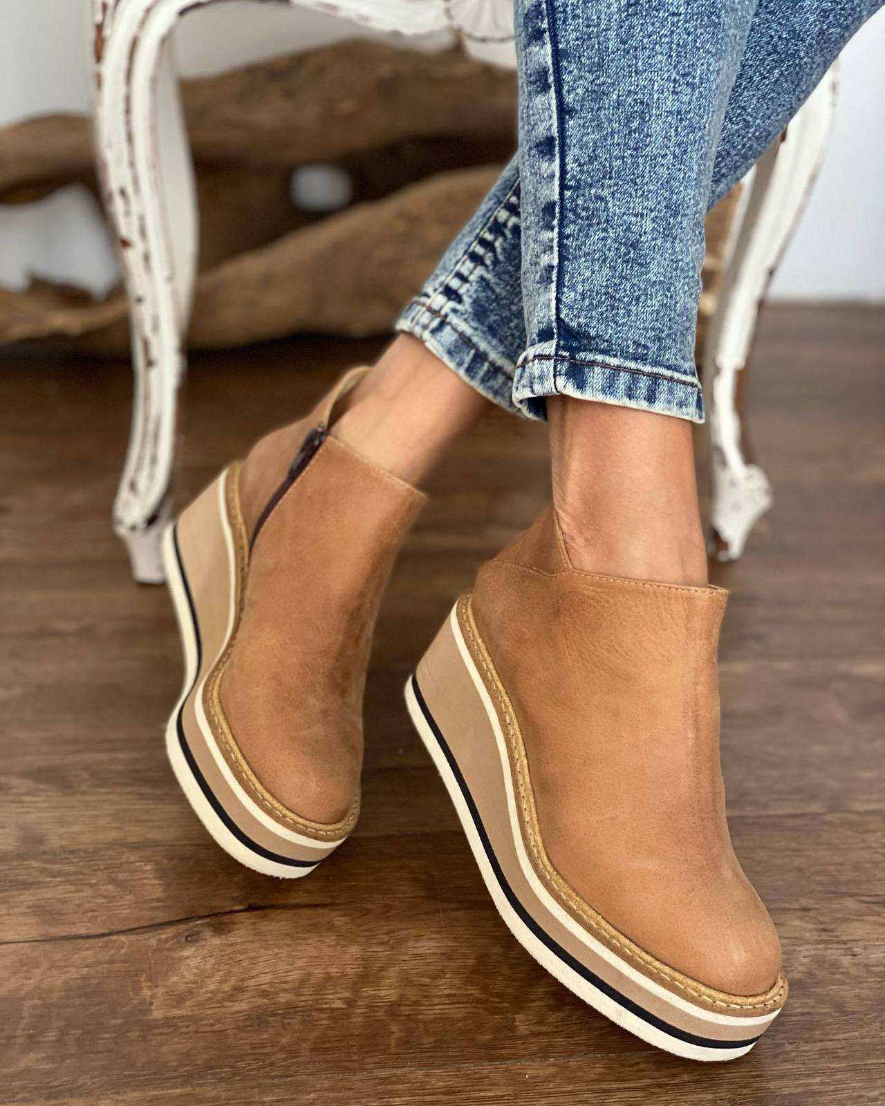 Lolita® | Casual and stylish   boots - Image 6