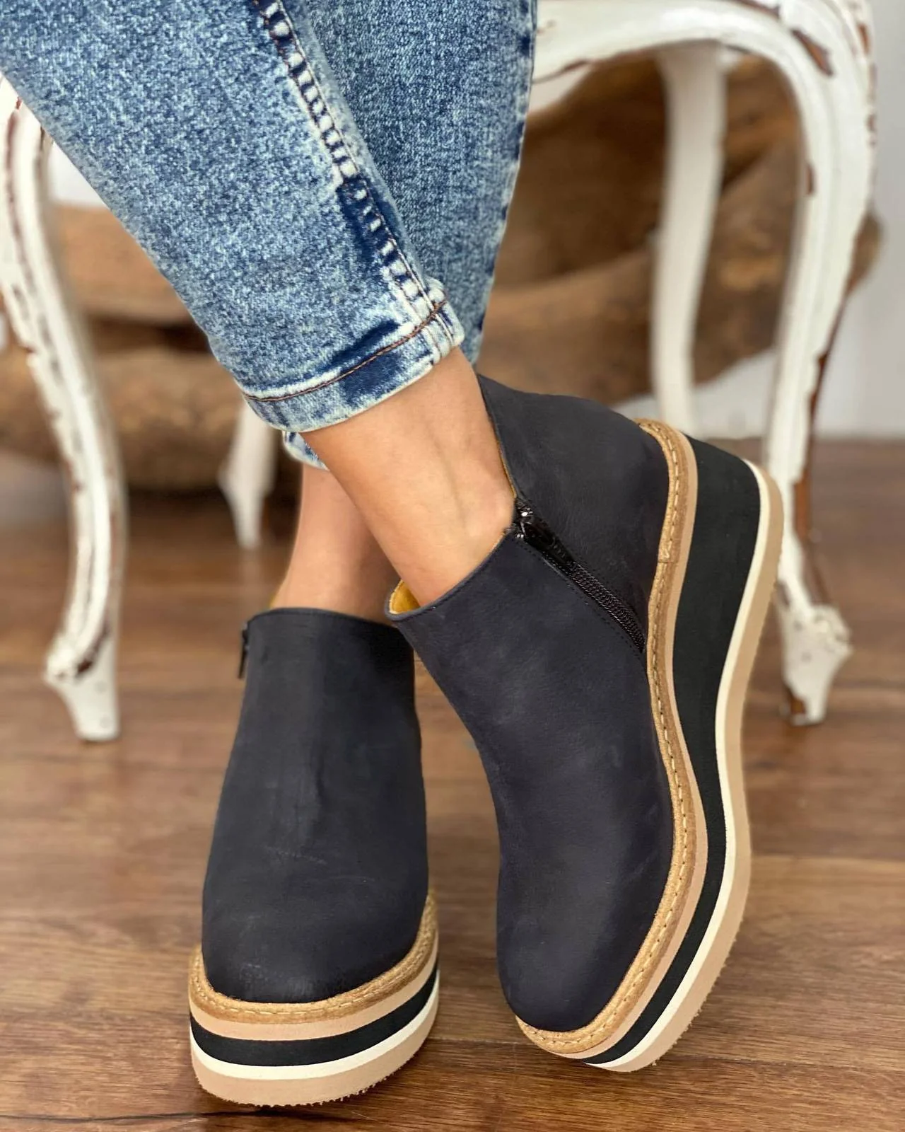 Lolita® | Casual and stylish   boots - Image 7