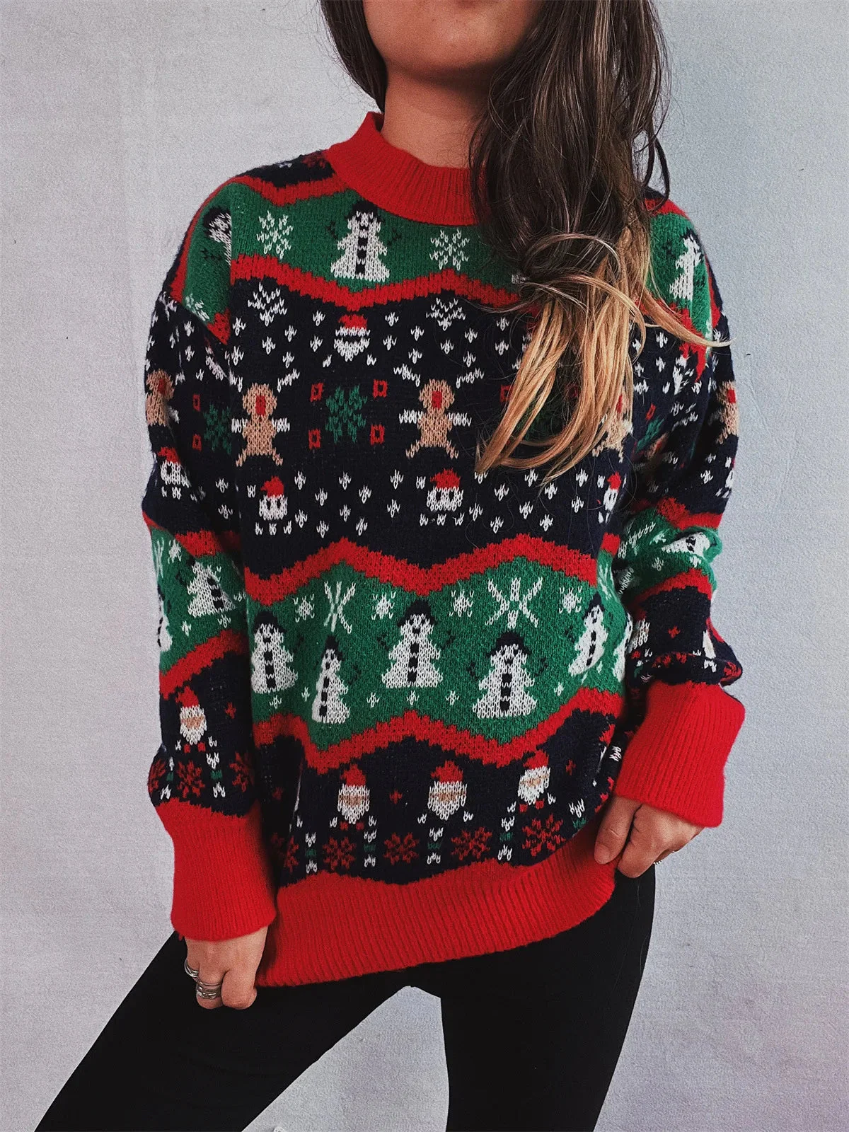 Lorena | Oversized crew neck knitted sweater with Christmas print for women