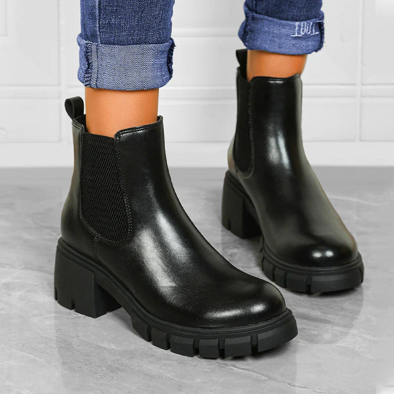Lourdes | Supportive orthopedic boots - Image 2