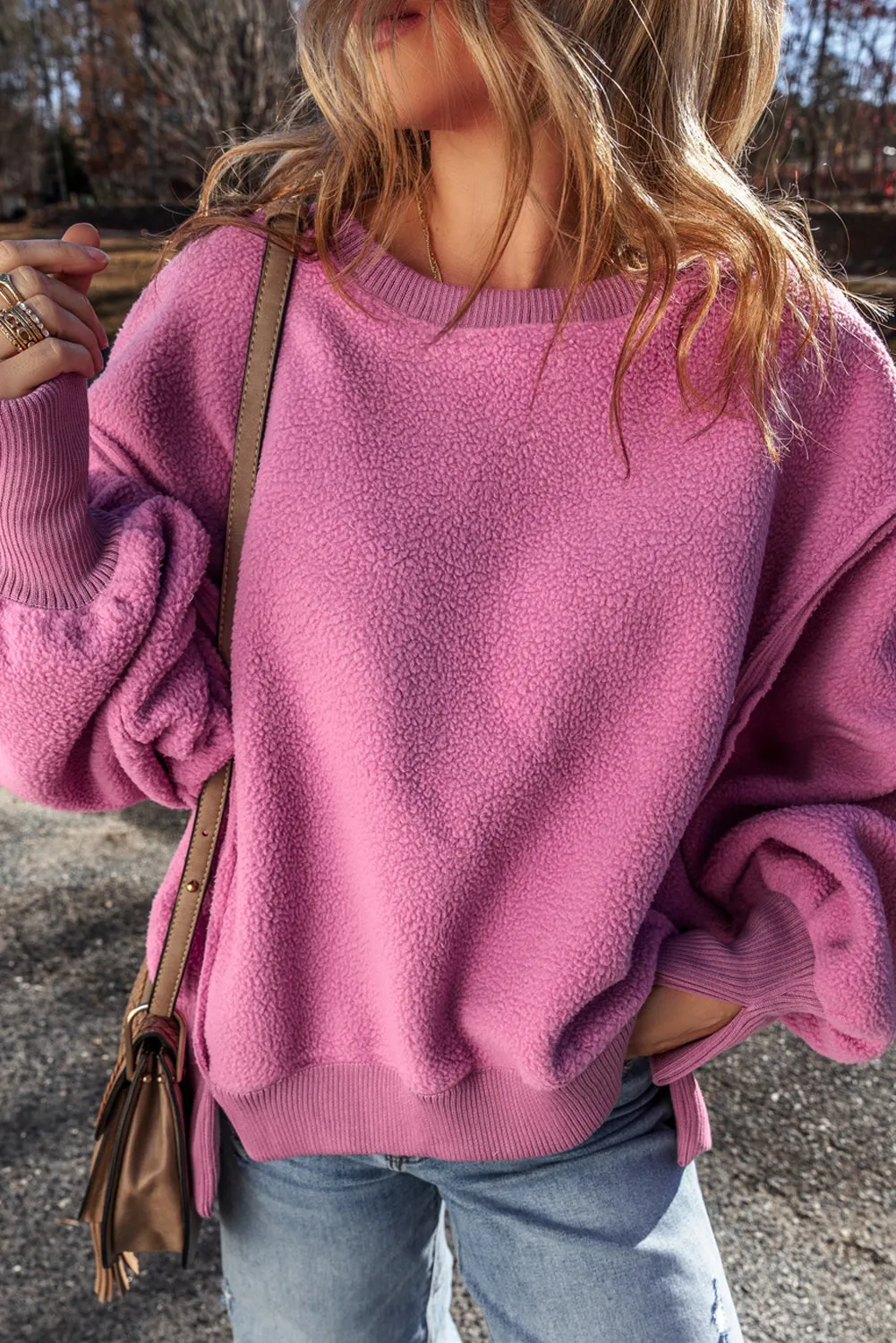 Lucie | Long-sleeved sweatshirt with a slit and a crew neck - Image 3