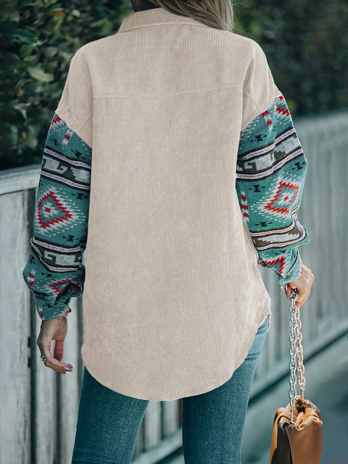 Lucie | Perfee neck jacket with geometric collar and pockets - Image 2