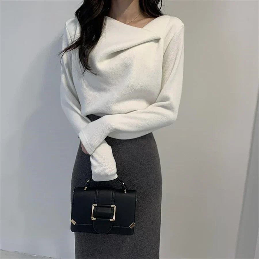Lucie | Velvet sweater for women - Image 3
