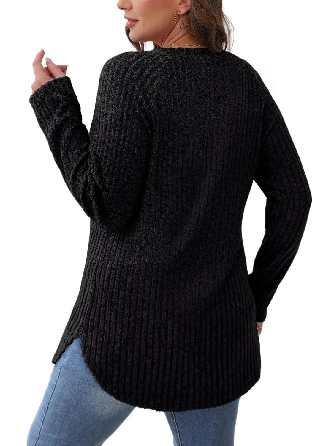 Lucrezia | T-shirt with a crew neck and raglan sleeves - Image 8