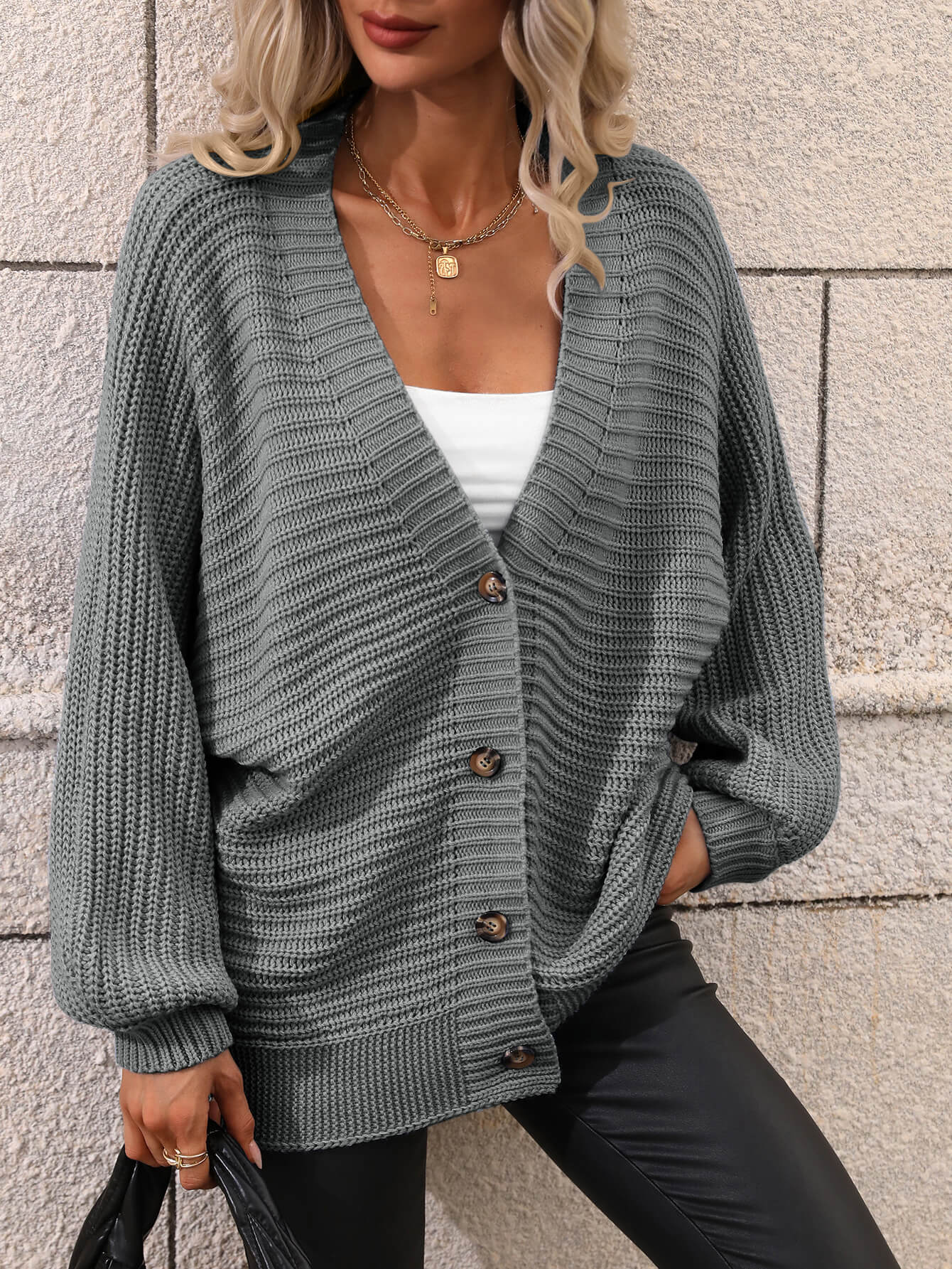 Luisa® | Chic and versatile winter cardigan - Image 15