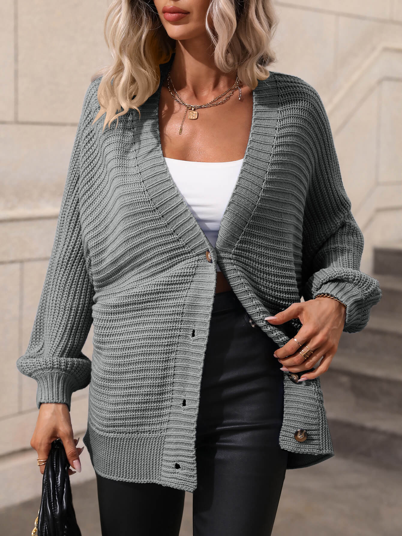 Luisa® | Chic and versatile winter cardigan - Image 4