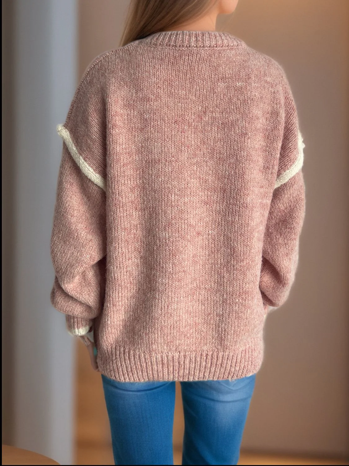 Luz | Round neck sweater with sloping shoulders and contrasting trim - Image 5