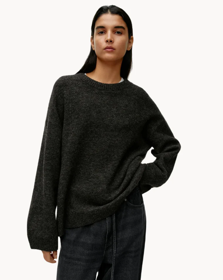 Lyda® | Effortless and trendy summer sweaters - Image 3
