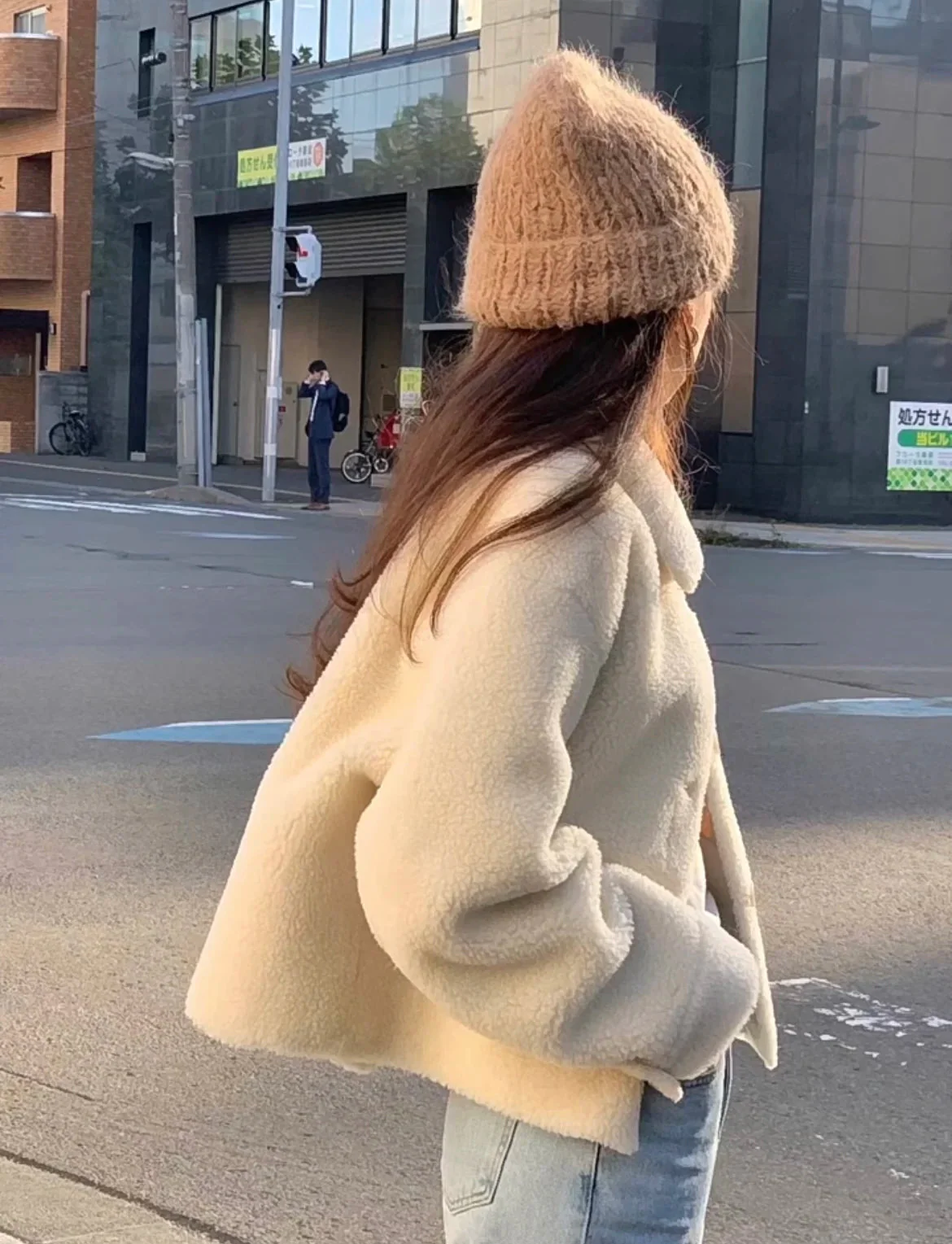Magaly | Long sleeve fashionable white winter coat for women - Image 2