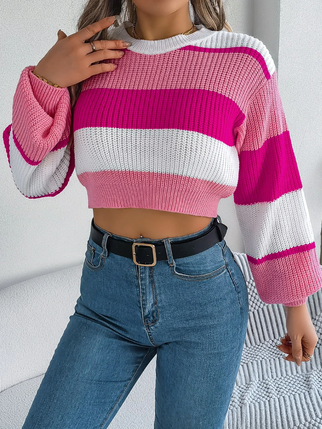 Magda | Cropped color block crew neck sweater - Image 16