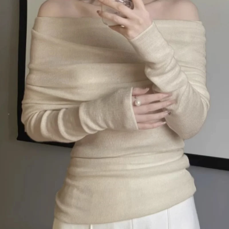 Magda | Women's off-the-shoulder sweater