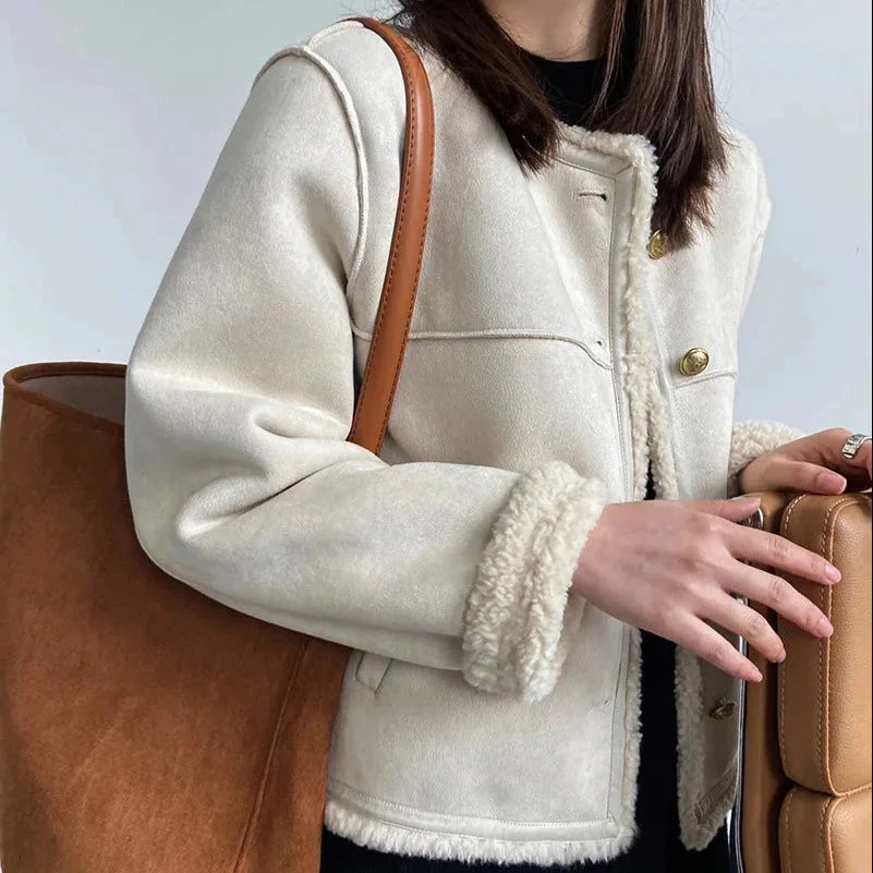 Magdalena | Classic and elegant winter shorts - Image 9