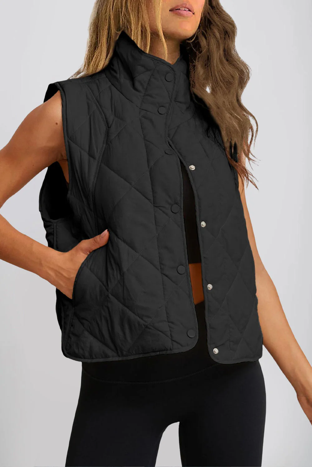 Maite | Vest with snap-down structure and pockets - Image 12