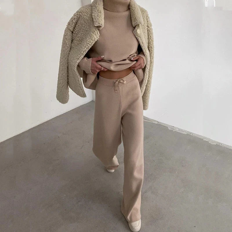 Malena | Elegant and minimalist two-piece set for women - Image 2