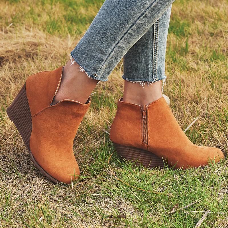 Manuela | Supportive, stylish orthopedic boots - Image 24