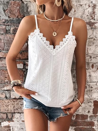 Mara® | Top d'été sans Manches for women with turtleneck and V and garniture en dentelle - Image 6