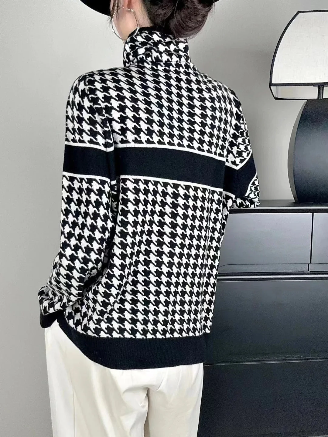 Mara | Elegant turtleneck sweater - Image 9