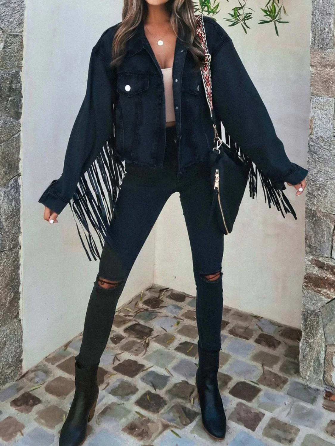Margarita | Long-sleeved denim jacket with fringes and buttons - Image 3