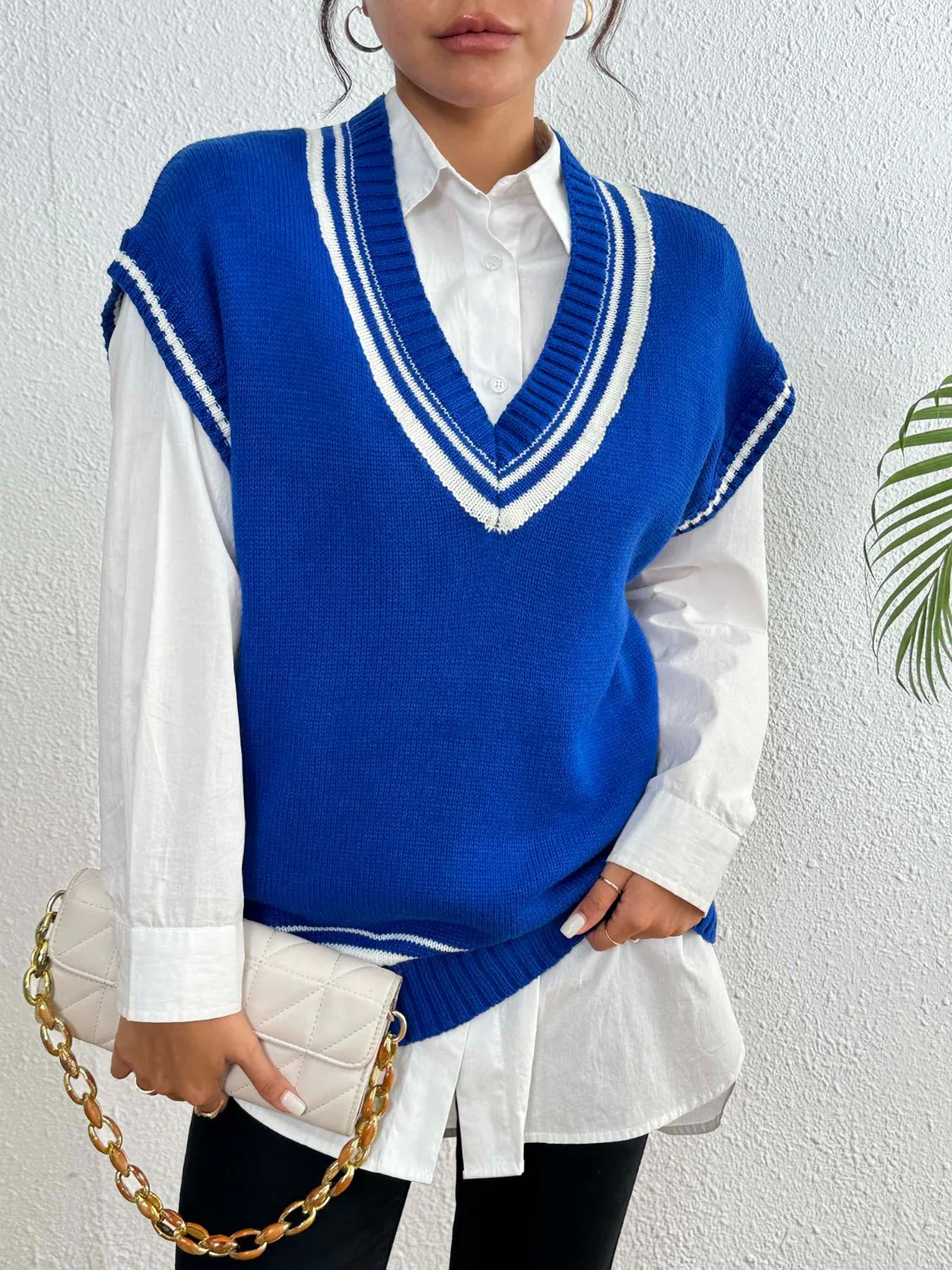Margherita | Sweater vest with contrast trim and V-neck - Image 3