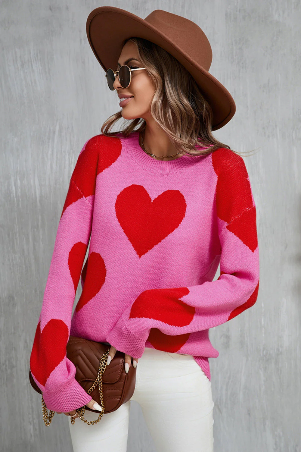 Margot | Contrast heart sweater with dropped shoulders and long sleeves - Image 8
