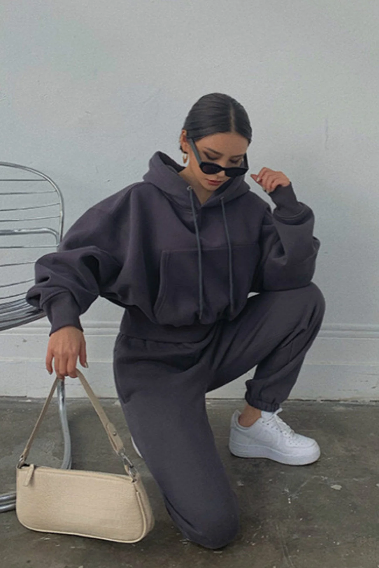 Margrit | Hooded drawstring crop top with sweatpants