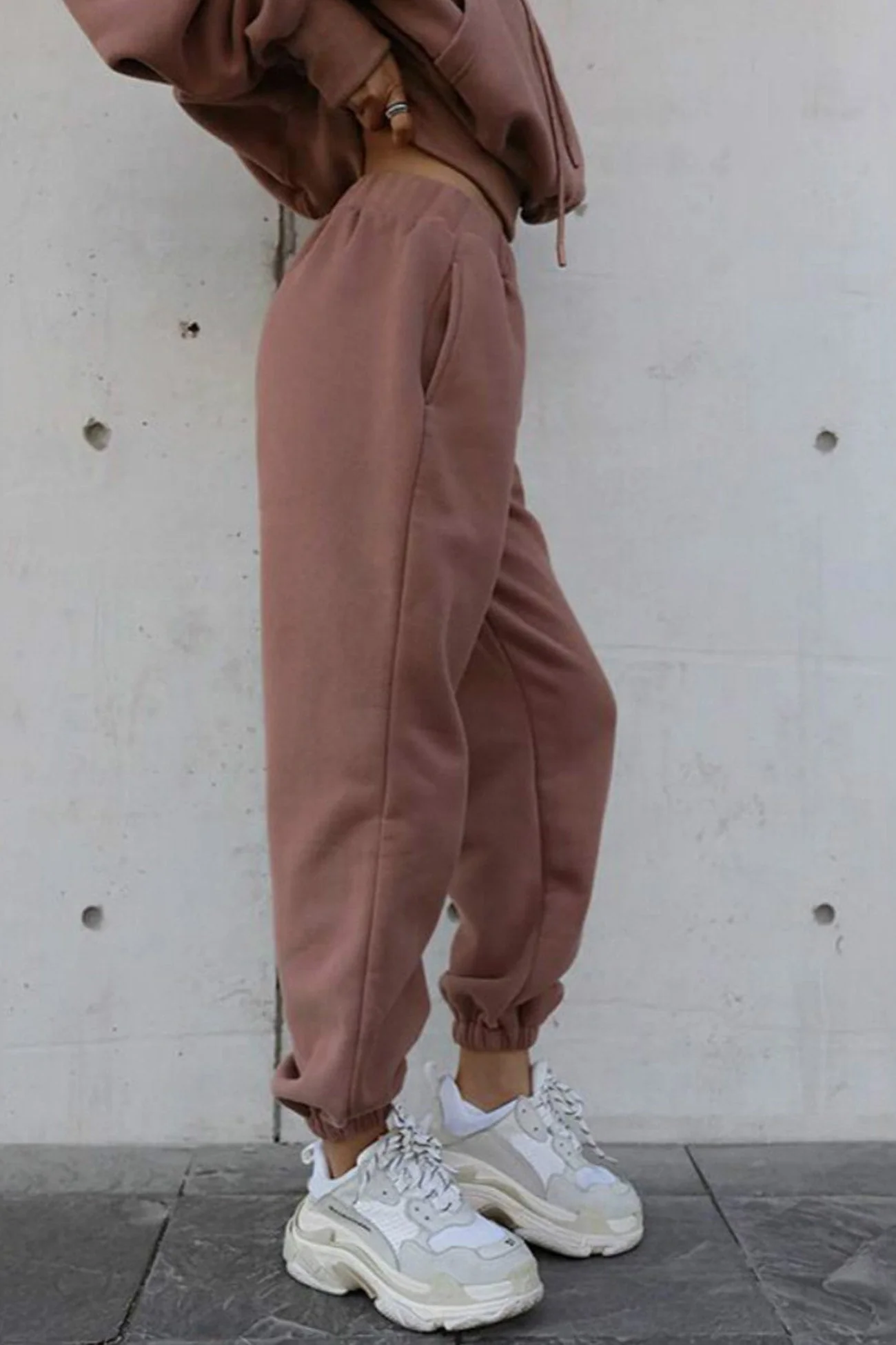 Margrit | Hooded drawstring crop top with sweatpants - Image 9