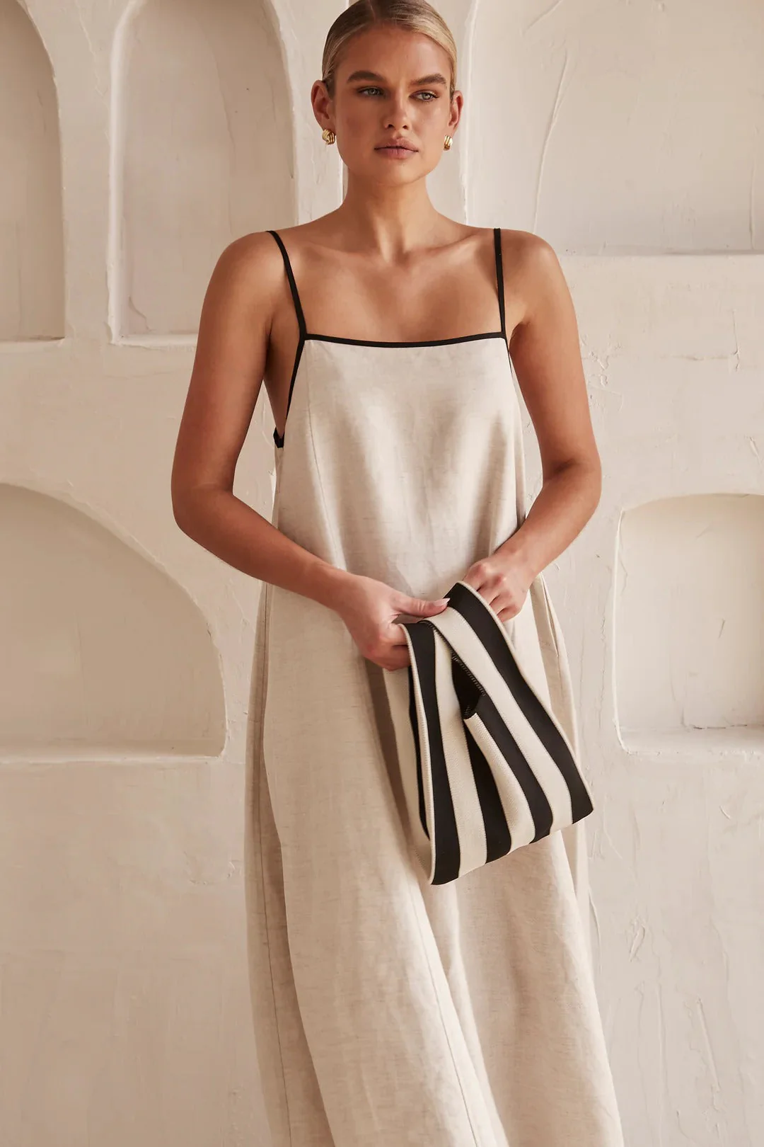 Maria® | Contrast Linen Maxi Dress - Image 2