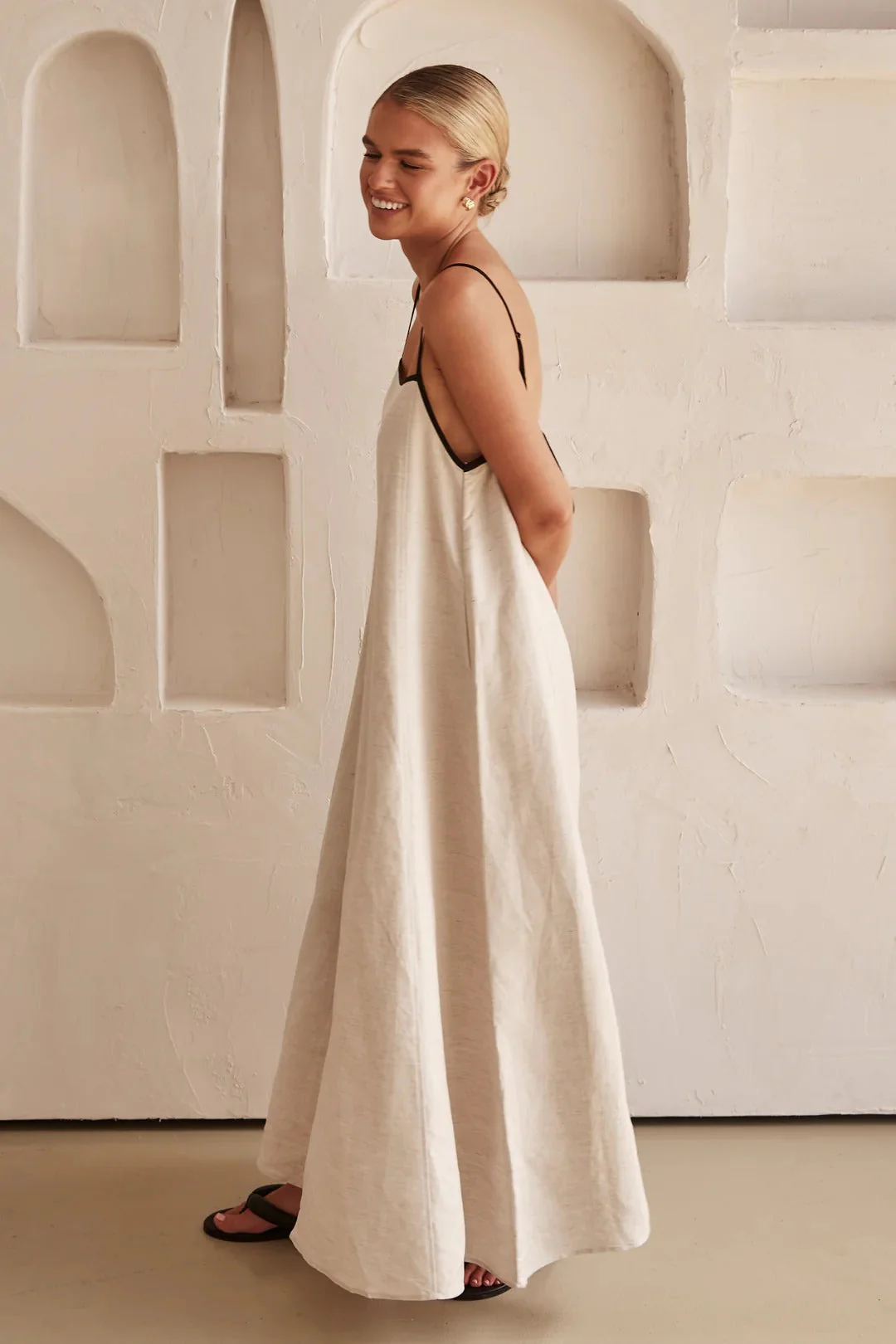 Maria® | Contrast Linen Maxi Dress - Image 6