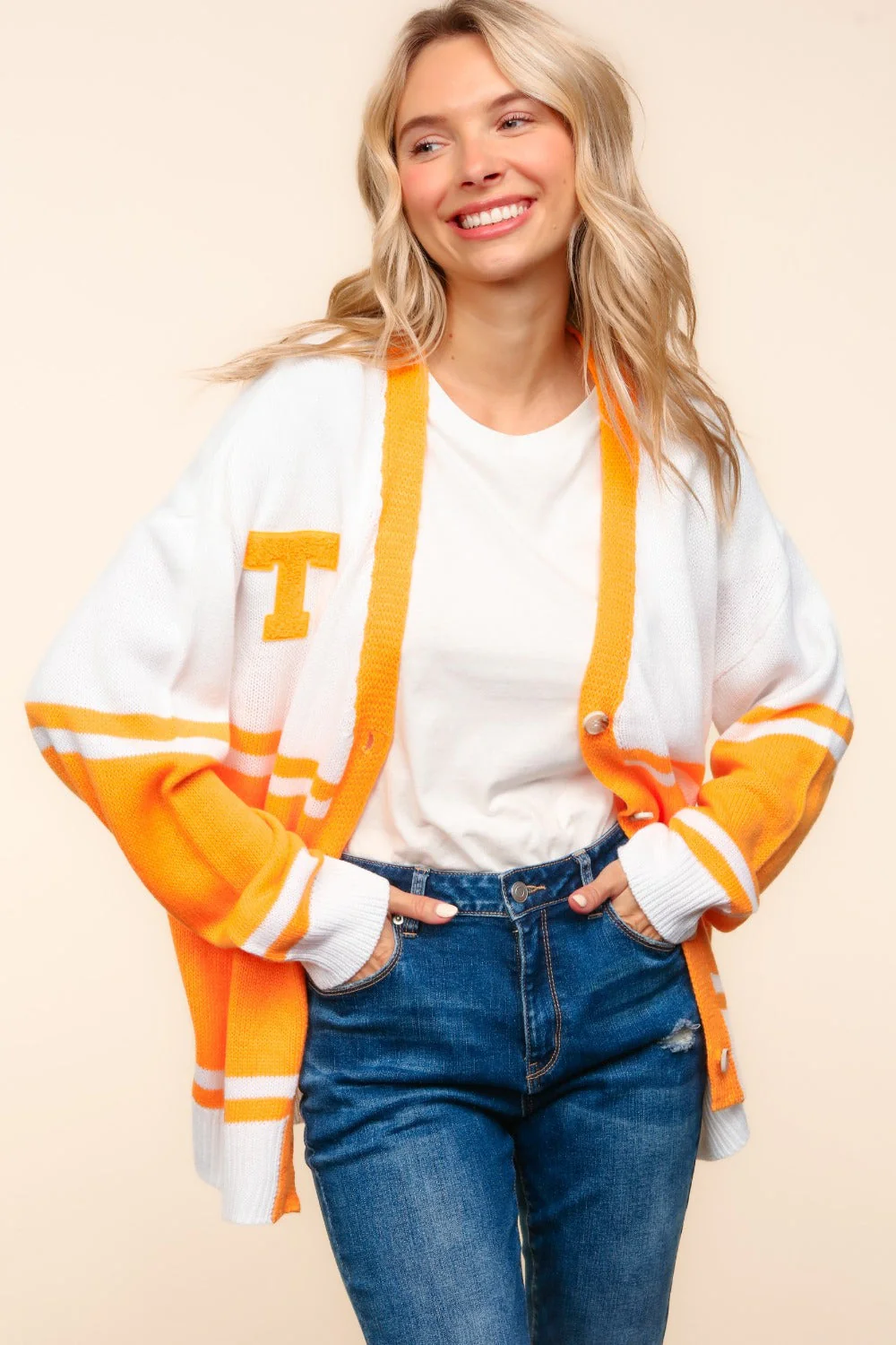 Maria | Haptics cardigan with V-neck, button placket and letter patch - Image 4