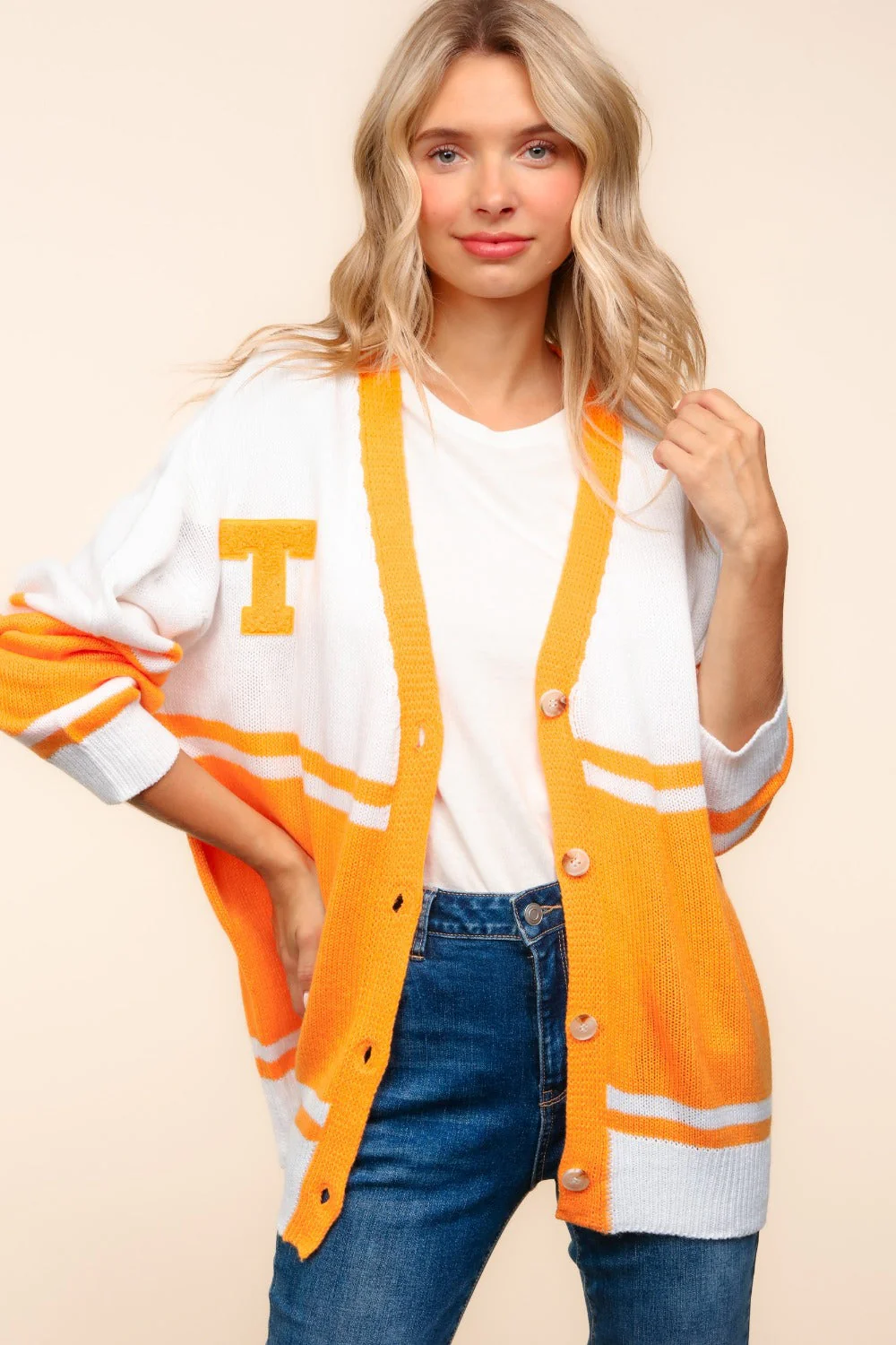Maria | Haptics cardigan with V-neck, button placket and letter patch - Image 5