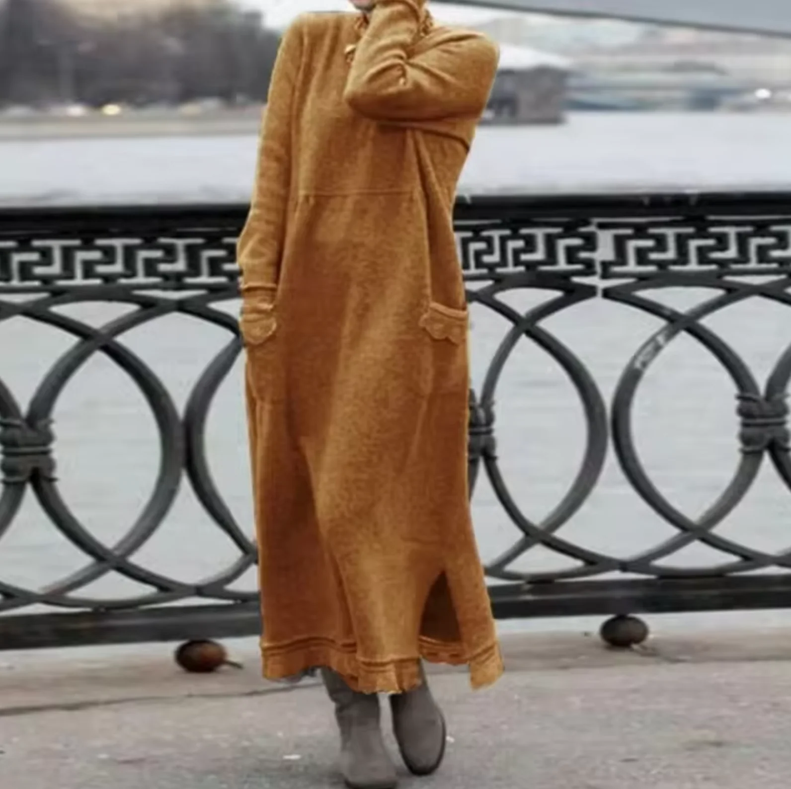 Maria Elena | Loose velvet sweatshirt dress - Image 6