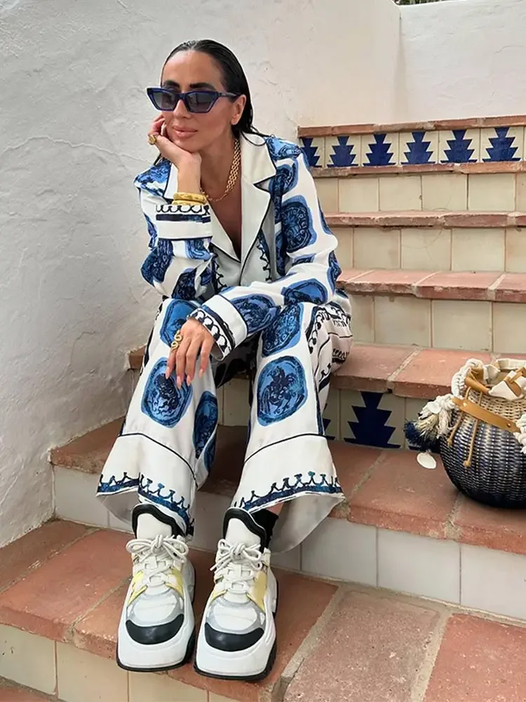 Mariana | Fashionable set of blouse and trousers - Image 6
