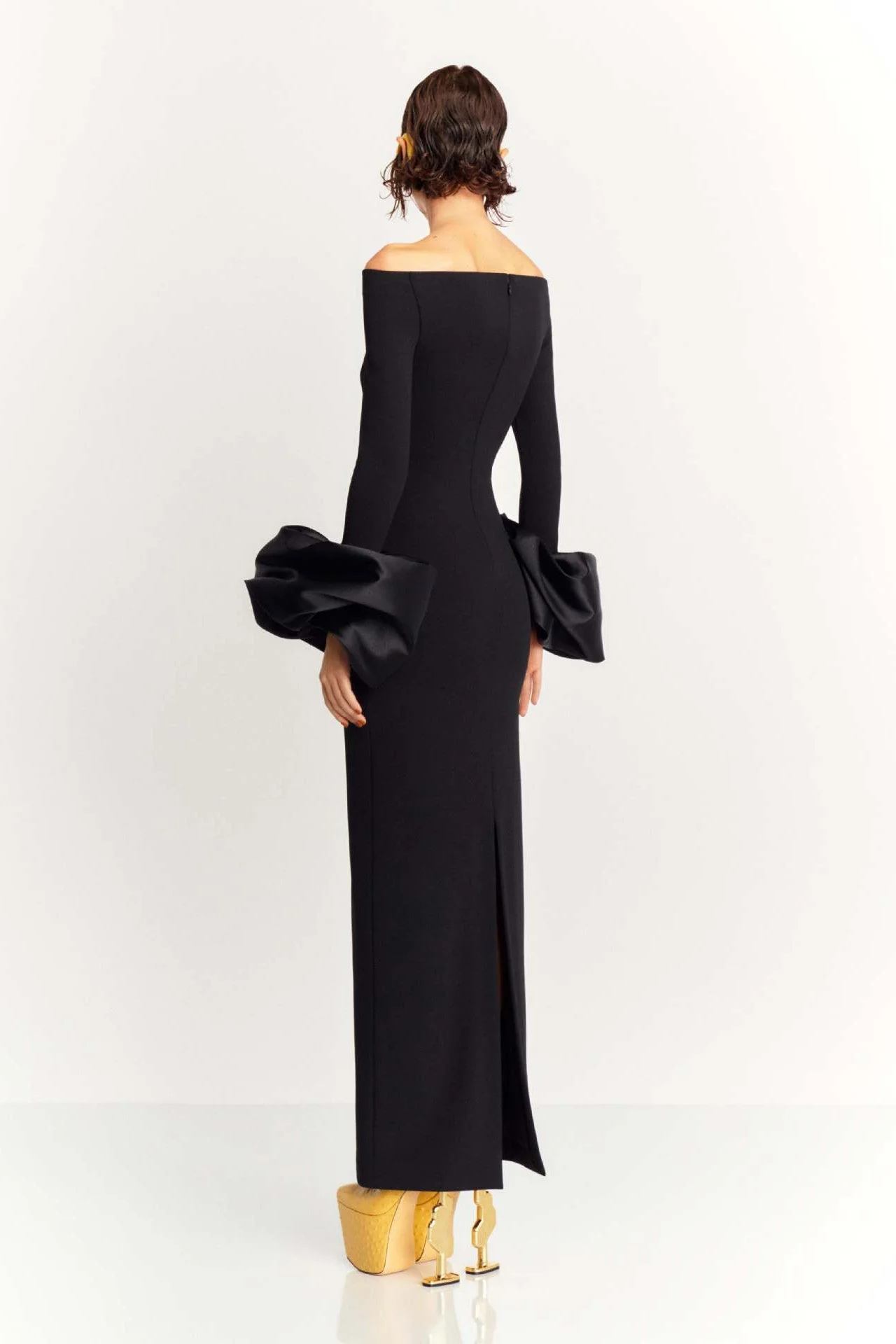 Mariana® | Solid-Colored Lantern-Sleeve Dress - Image 11