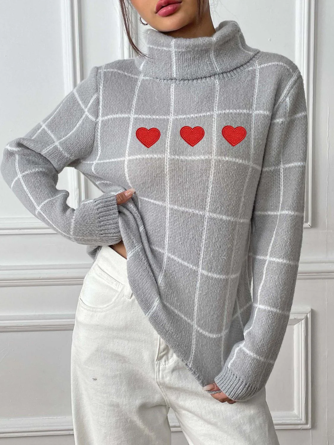 Marianna | Long-sleeved turtleneck sweater with a heart-shaped check pattern - Image 3