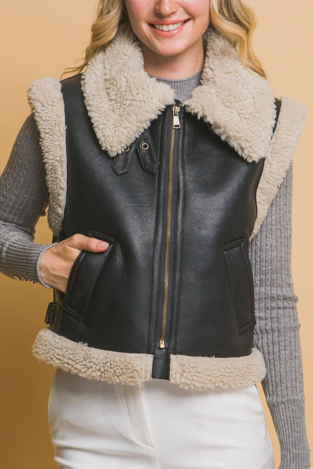 Maribel | Love Tree Sherpa vest with zip and pockets - Image 5
