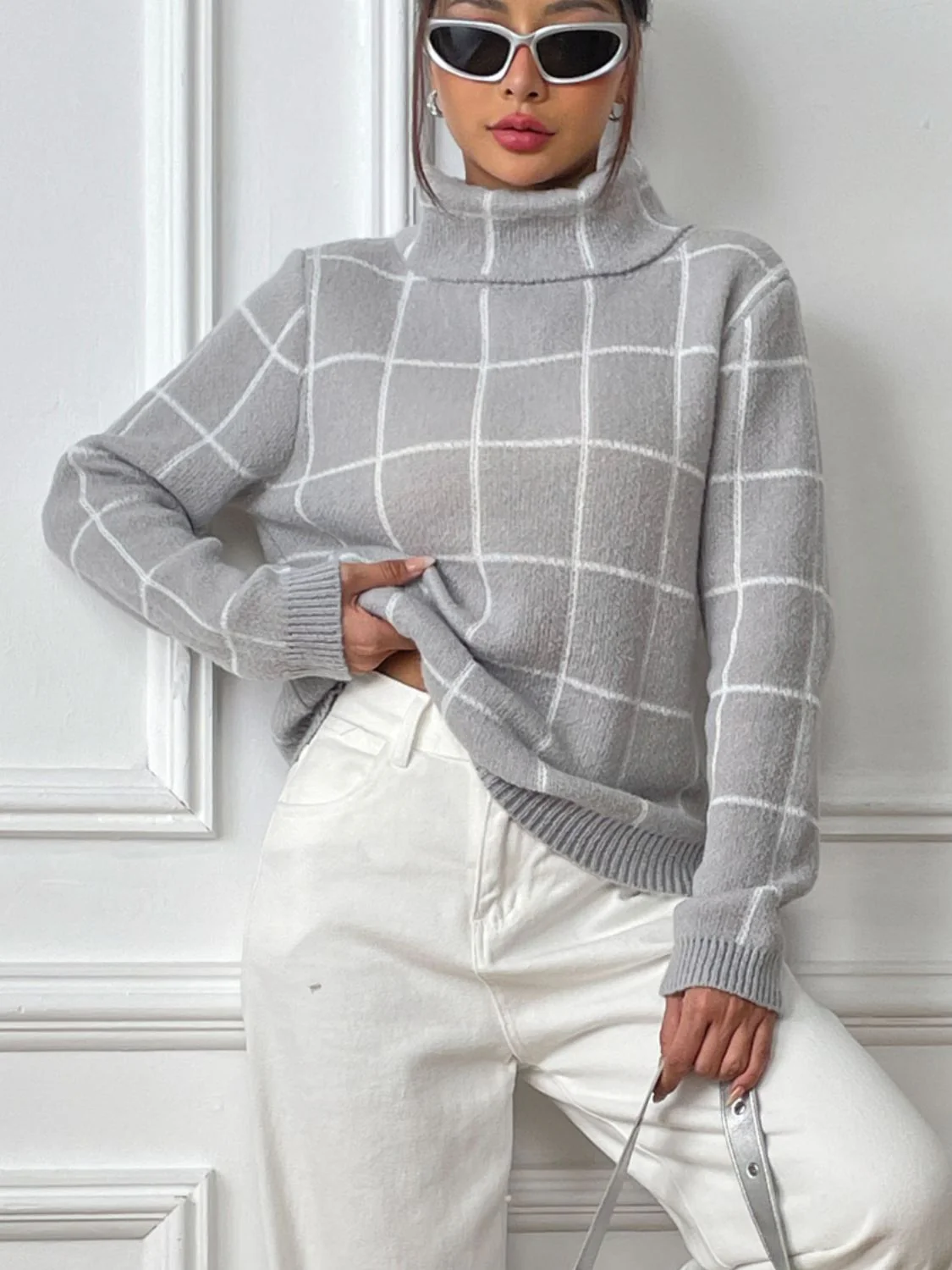 Marie | Checked turtleneck sweater with long sleeves - Image 8