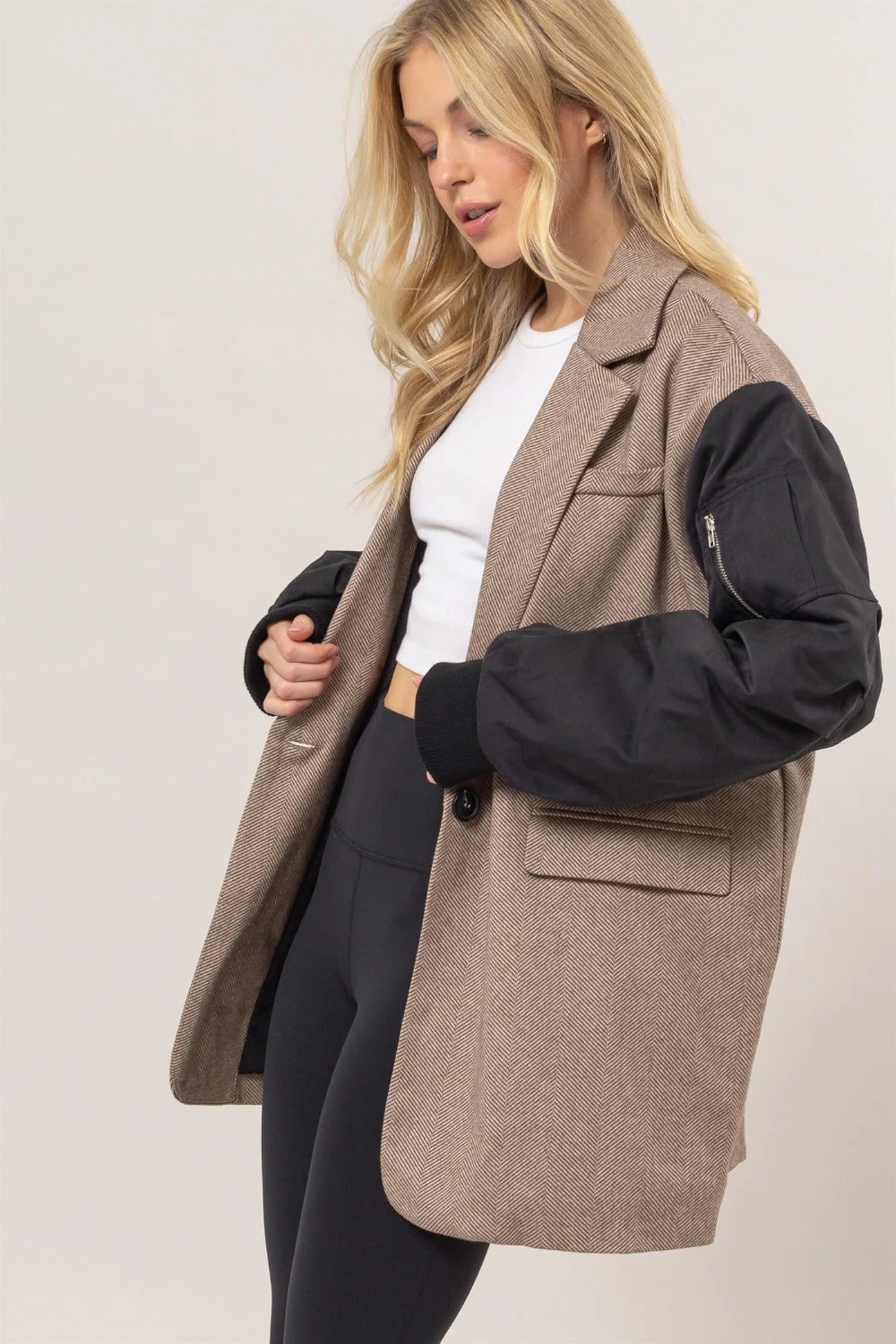 Marina | Long sleeve blazer with herringbone pattern and mixed media contrast - Image 3