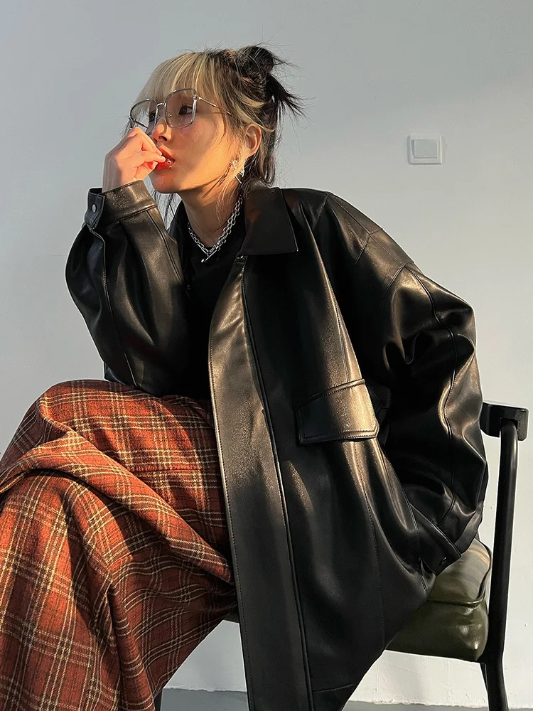 Marina | Versatile leather jacket for women - Image 2