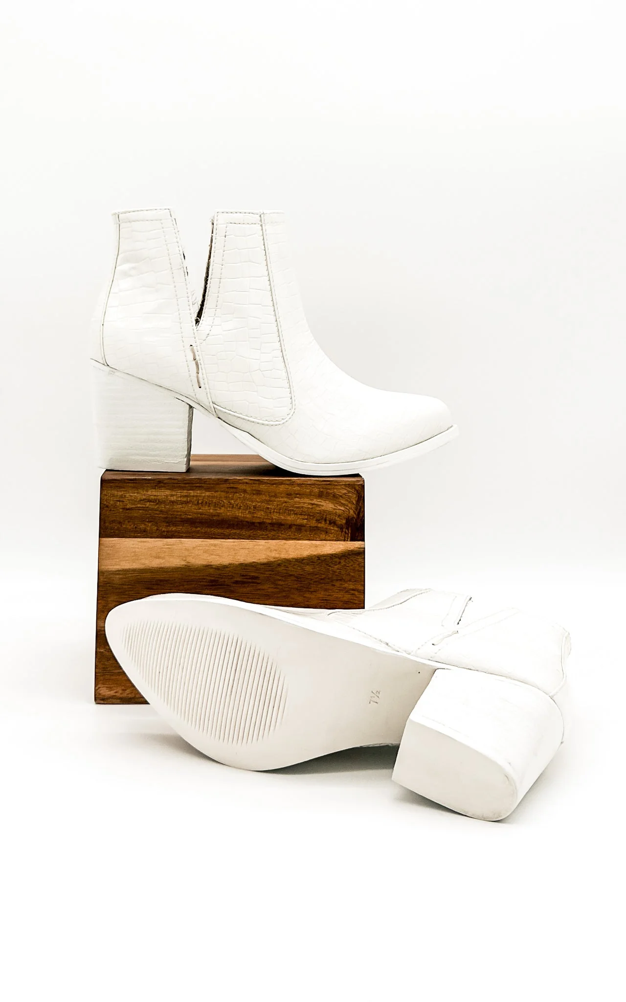 Marion | Ankle boots in white crocodile leather - Image 21