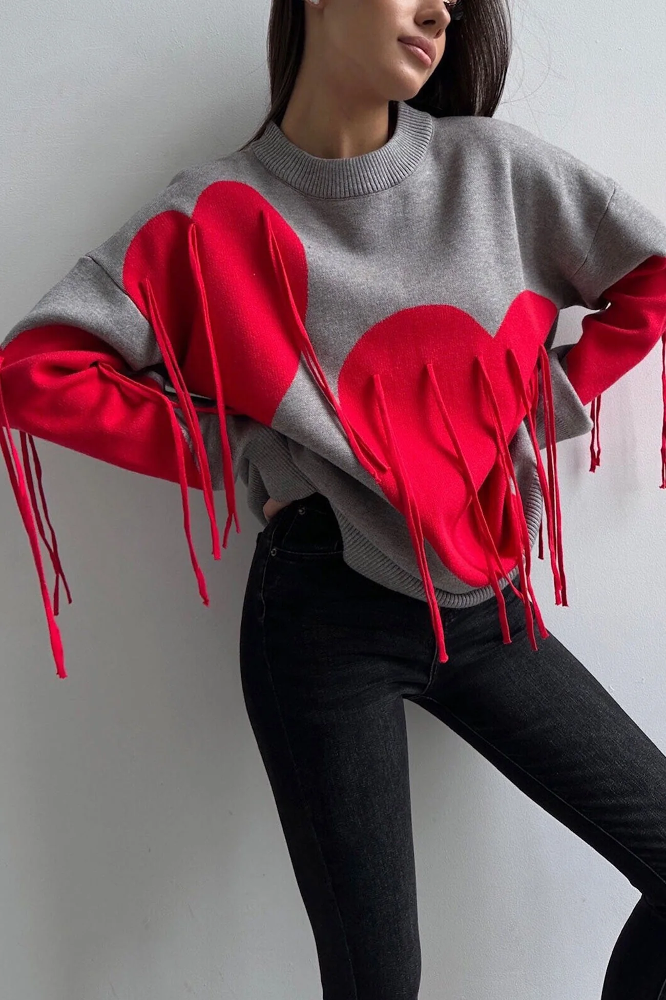 Marlies | Fringe sweater with heart graphic - Image 21