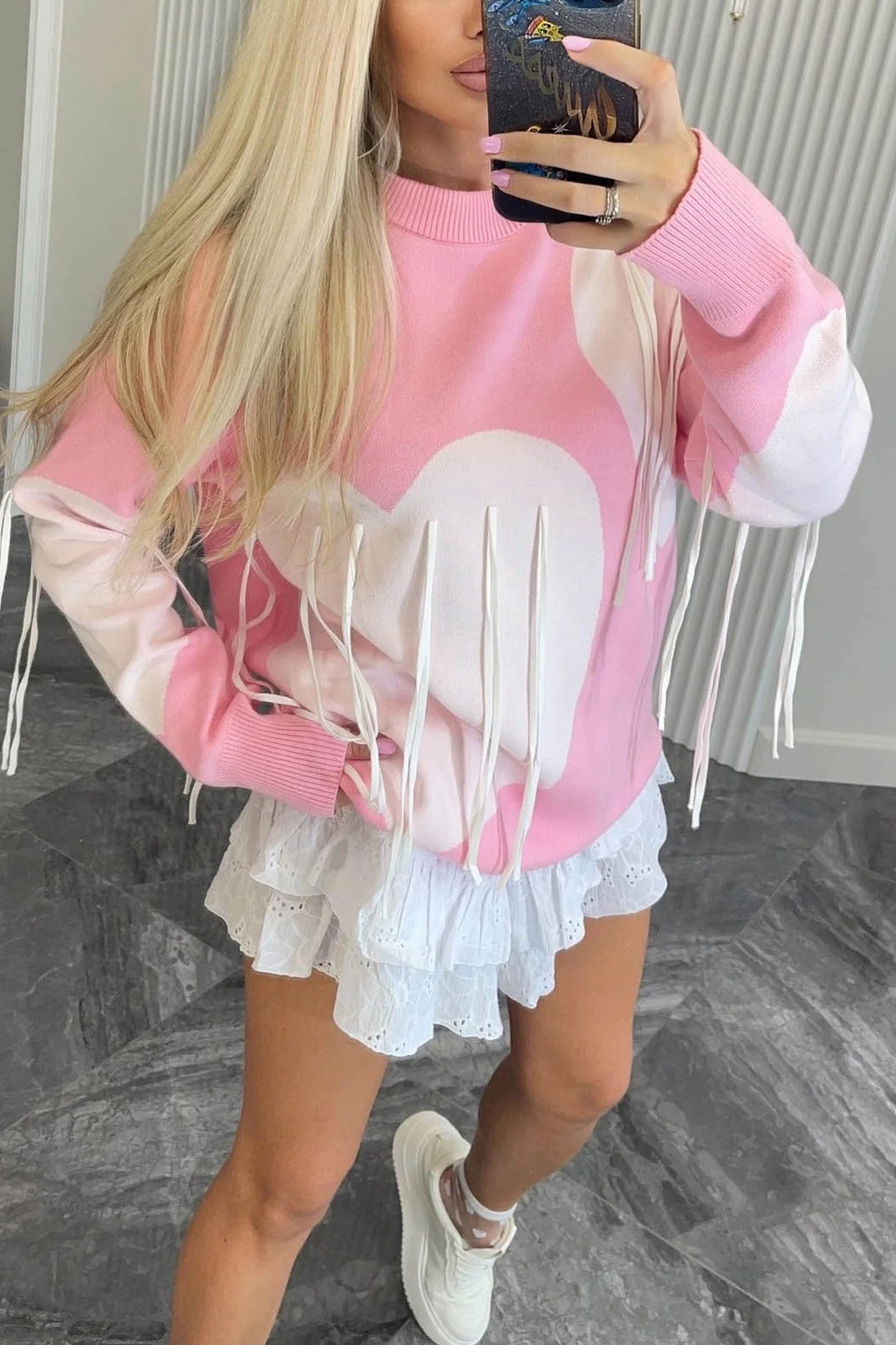Marlies | Fringe sweater with heart graphic - Image 6