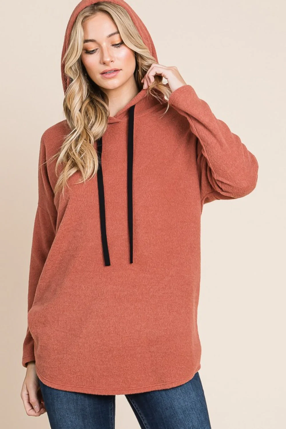 Marta | Knitted hoodie with a contrast drawstring and dropped shoulders - Image 4