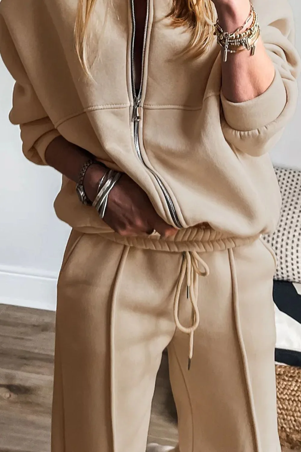 Marta | Long-sleeved top and zip-up trousers set - Image 2