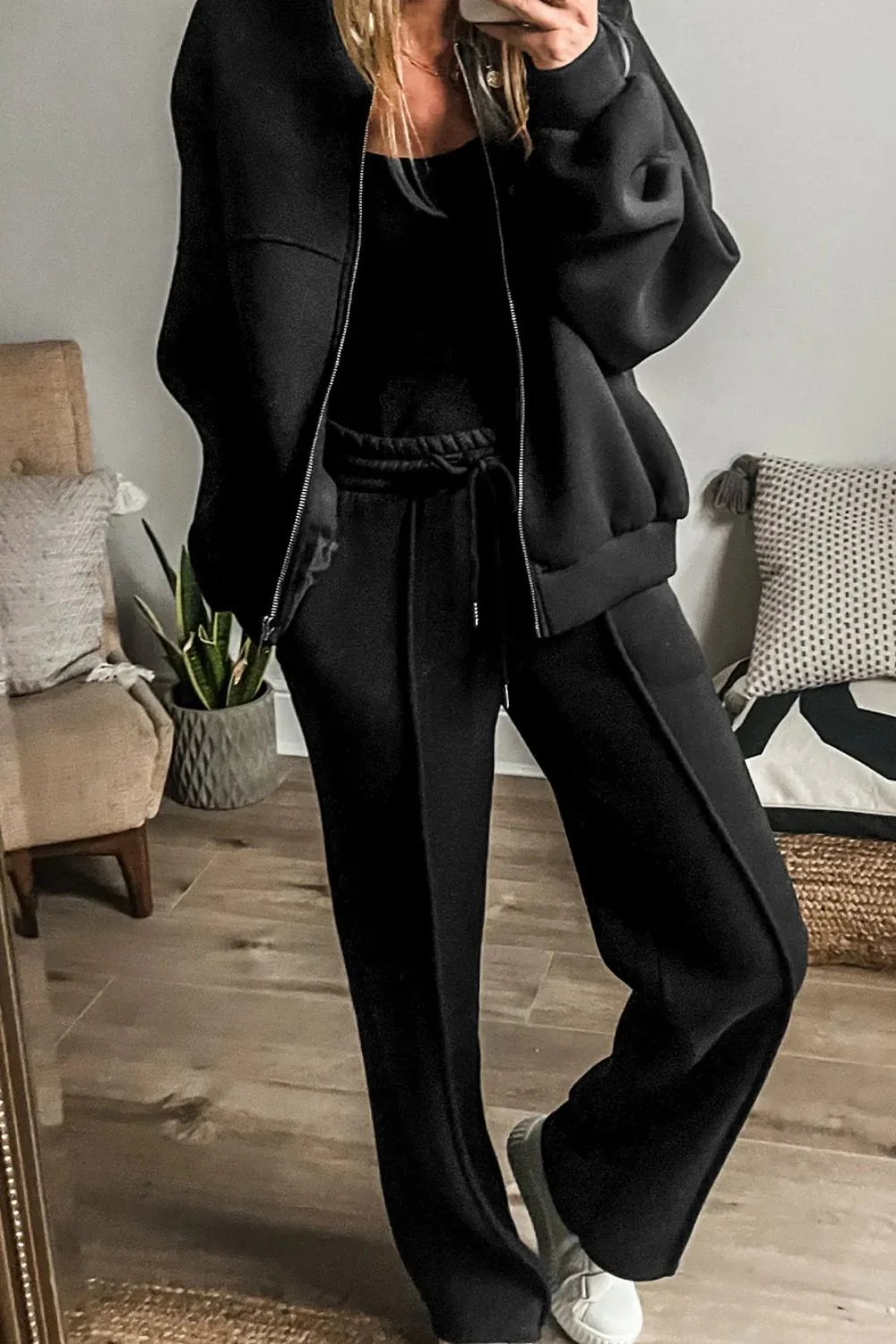 Marta | Long-sleeved top and zip-up trousers set - Image 7
