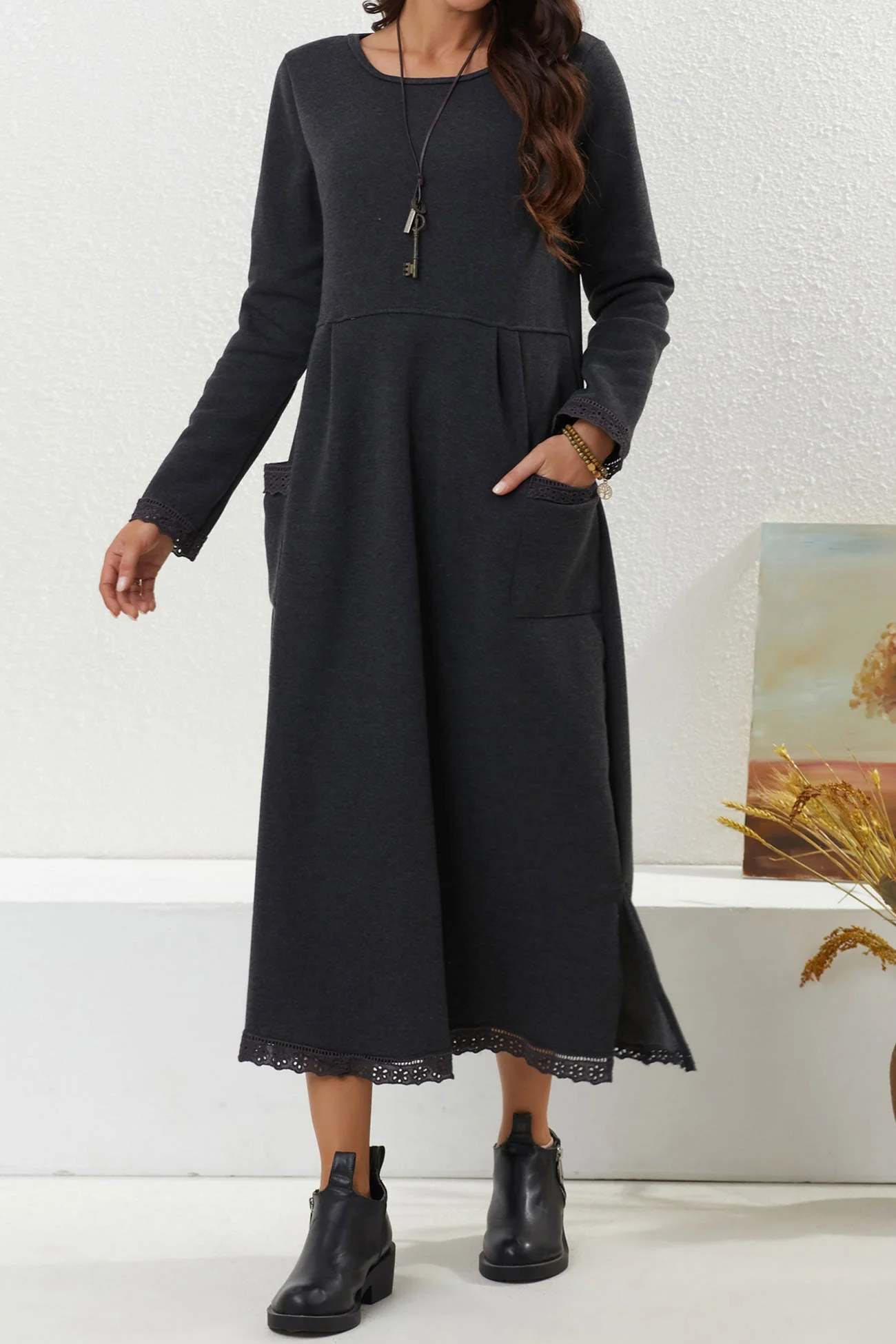 Marta | Solid dress with lace hem and pockets - Image 6