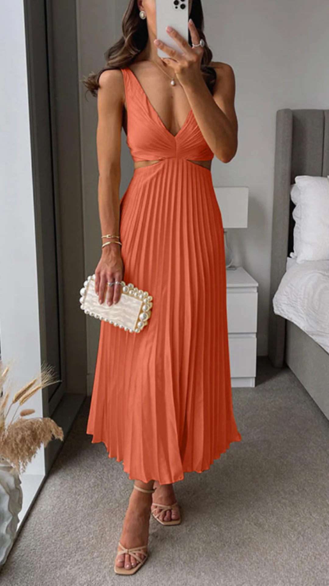 Mary® | Pleated Long Dress With A Cut Out Waist - Image 4