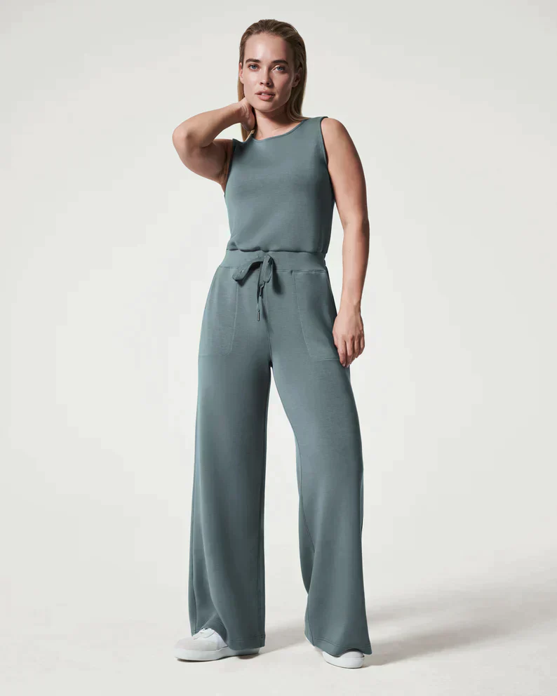 Marybeth® | Sleeveless Wide Leg Jumpsuit